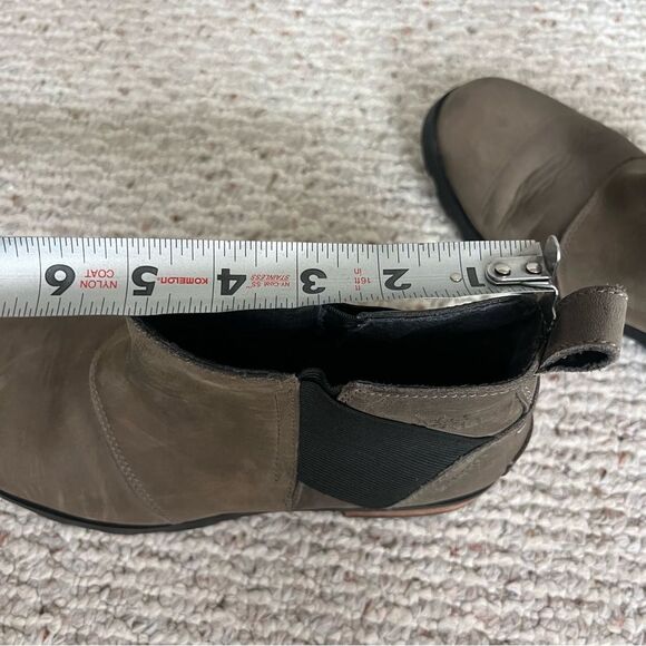 Sorel Women's Emelie Chelsea Bootie - Picture 3 of 12